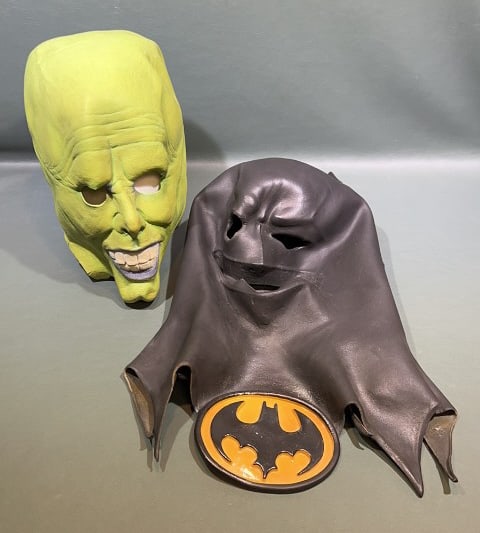 2 THE MASK & BATMAN RUBBER MASKS (1 of 3)