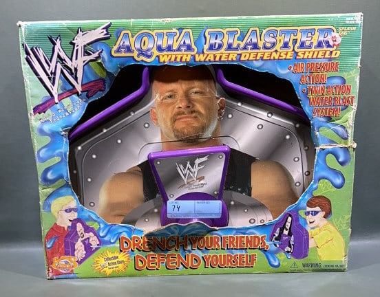 WF STONE COLD STEVE AUSTIN AQUA BLASTER IN BOX: Box measures 5" x 15" x 19"