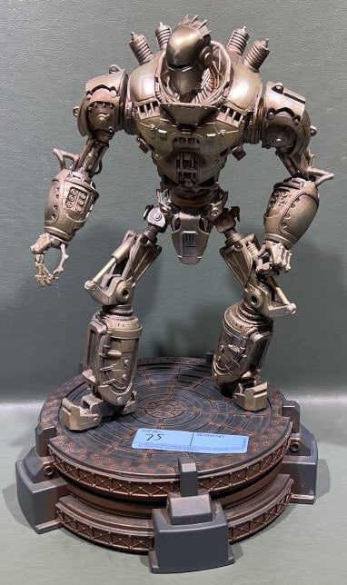 FALLOUT LIBERTY PRIME CHRONICLE COLLECTIBLES: Statue measures 8 1/2" x 14"