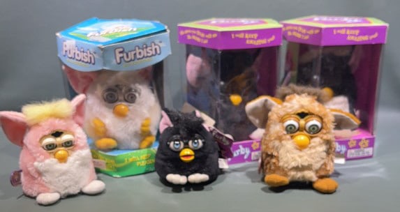 (6) VINTAGE FURBY & FURBISH TOYS, 3 INCLUDE BOXES: Untested. 3 include boxes. Boxes measure 8 1/4" in height and 6 1/2" in width.
