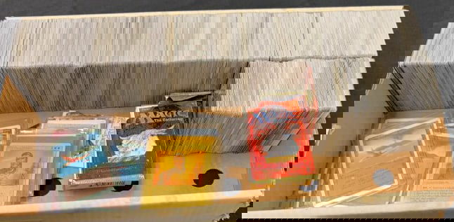 LOT OF VINTAGE MAGIC THE GATHERING CARDS (1 of 6)