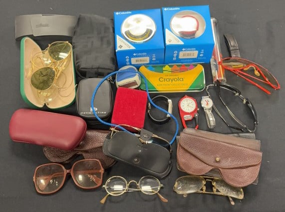 LOT OF SUNGLASSES, GOLD FILLED GLASSES, & MORE (1 of 5)
