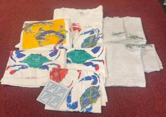 (9) VINTAGE MARYLAND CRAB GRAPHIC T-SHIRTS: Various sizes.