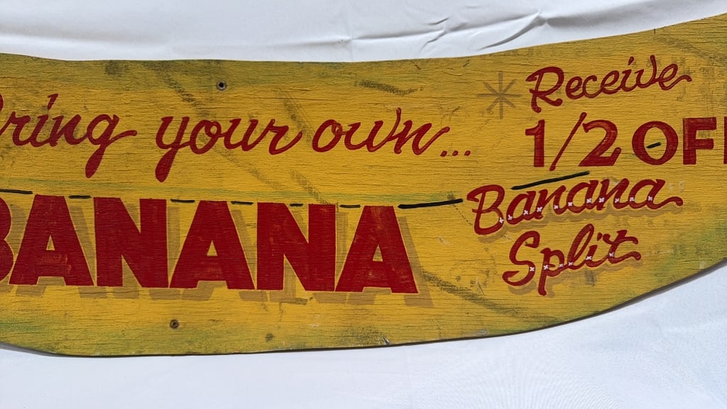 "BRING YOUR OWN BANANA" WOODEN SIGN - 4