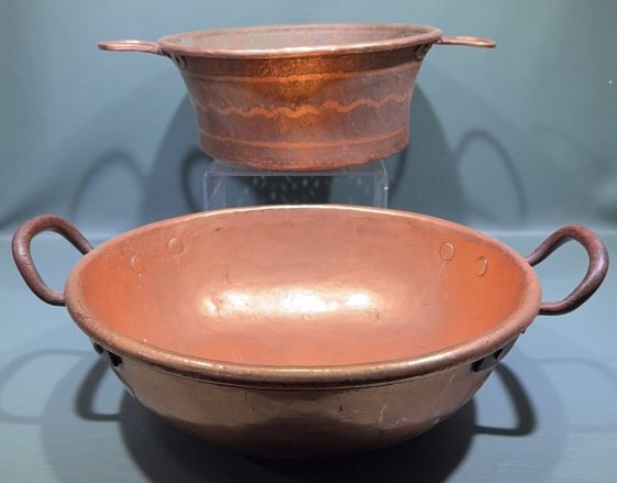 ANTIQUE COPPER POT & COLANDER (1 of 6)