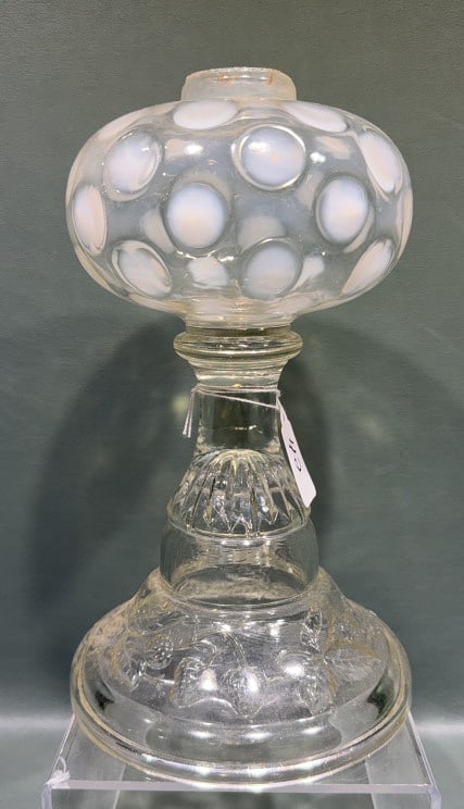 ANTIQUE COIN SPOT OPALESCENT OIL LAMP: 6" X 10"