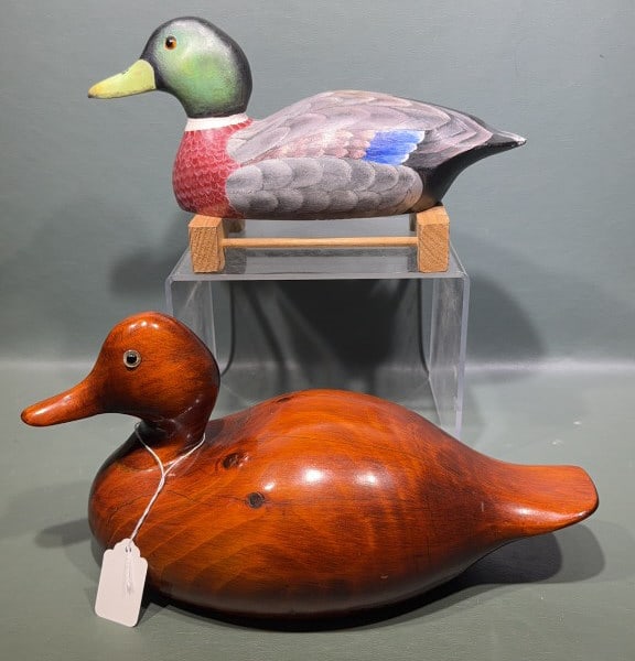 2 WOODEN DUCK DECOYS (1 of 5)