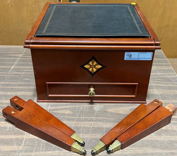 FREE STANDING BOMBAY PARISIAN GAME TABLE: 16" X 10"