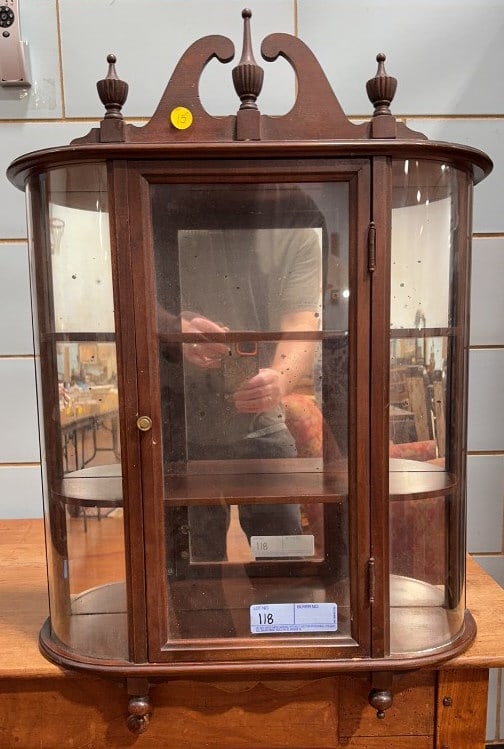 MAHOGANY HANGING DISPLAY CABINET (1 of 3)