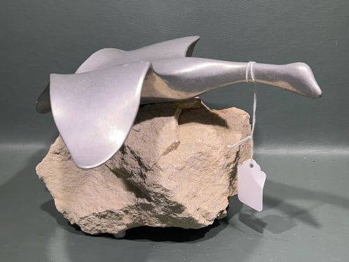 MID CENTURY MODERN HOSELTON CANADA GOOSE SCULPTURE: 11" X 10" X 8"