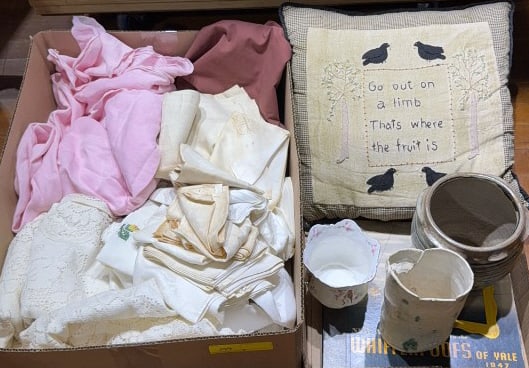 ART POTTERY, RECORDS, PILLOW & LINEN LOT (1 of 10)