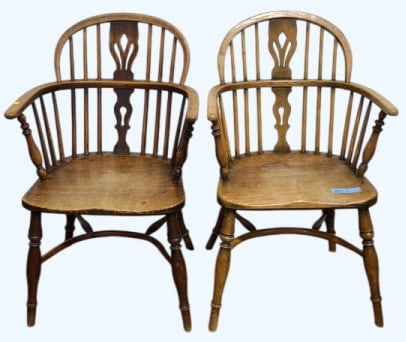 2 ANTIQUE ENGLISH WINDSOR ARM CHAIRS (1 of 10)