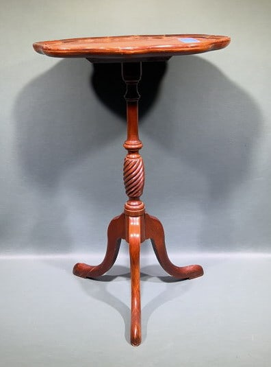 "BRANDT" CANDLESTAND TABLE: 14 1/2" X 20 1/2"