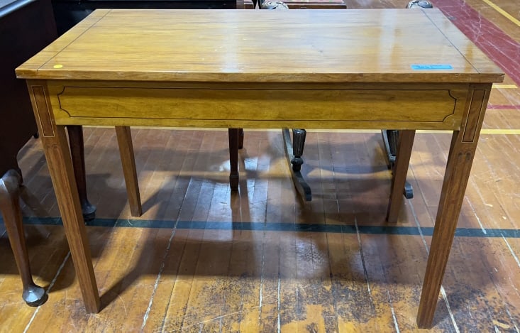 INLAID MAHOGANY HALL TABLE: 23 1/2" X 30"
