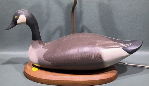 MADISON MITCHELL CANADA GOOSE DECOY LAMP: 16" X 6" X 25"
