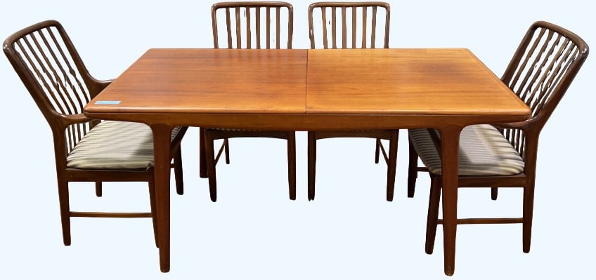 MCM SET OF 6 SVEND AAGE MADSEN CHAIRS & TABLE: 63" X 33"