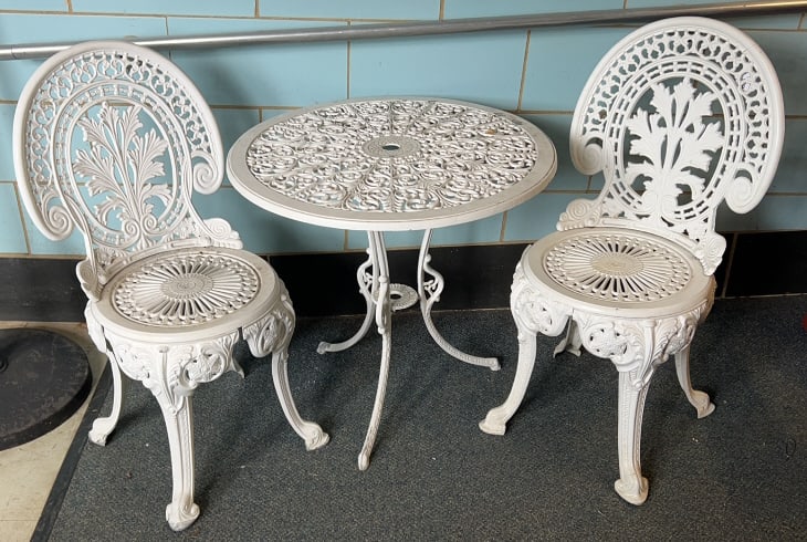 CAST ALUMINUM TABLE & 2 CHAIRS (1 of 4)