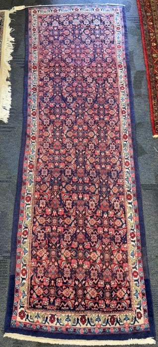 HANDMADE ORIENTAL RUG (1 of 4)