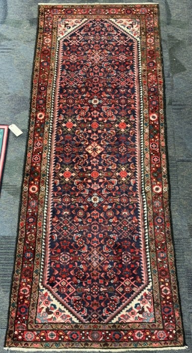 HANDMADE LARGE ORIENTAL RUG (1 of 4)