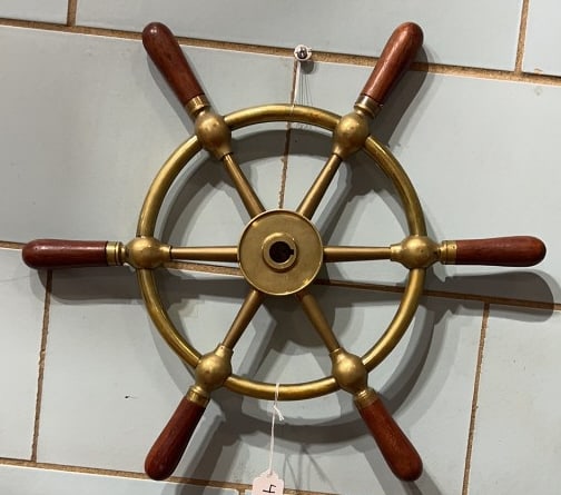 VINTAGE BRASS & WOODEN SHIPS WHEEL (1 of 3)
