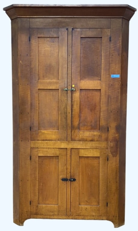ANTIQUE TIGER MAPLE BLIND DOOR CORNER CUPBOARD (1 of 6)