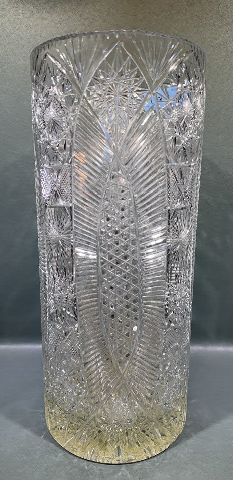 LARGE CUT GLASS VASE (1 of 6)