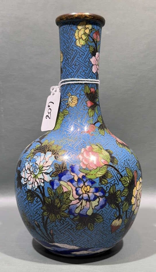 EARLY CHINESE CLOISONNE BOTTLE FORM VASE: 8-1/2" TALL