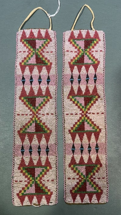 PAIR OF NATIVE AMERICAN BEADWORK ARM BANDS: EACH 11-1/4" X 2-7/8"