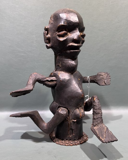 ANTIQUE "EKOI" HEADRESS (1 of 4)