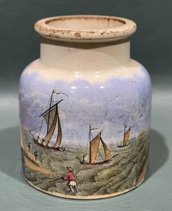 "PEGWELL BAY" PRATTWARE JAR: 3-1/4" TALL