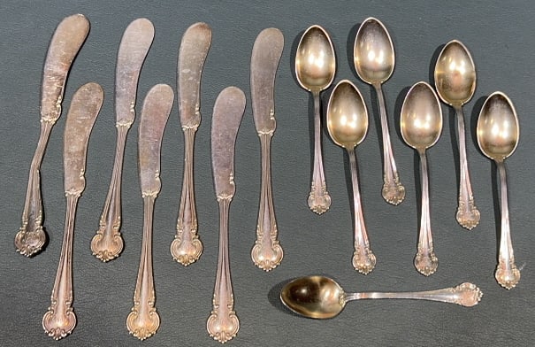 STERLING SILVER DEMITASSE & BUTTER KNIVES (1 of 5)