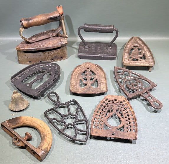 COLLECTION OF FLAT IRONS & TRIVETS (1 of 7)