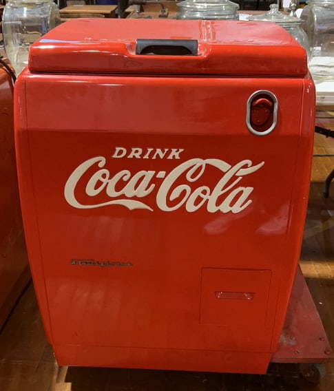 WESTING HOUSE WD-5 COCA-COLA CHEST COOLER (1 of 5)