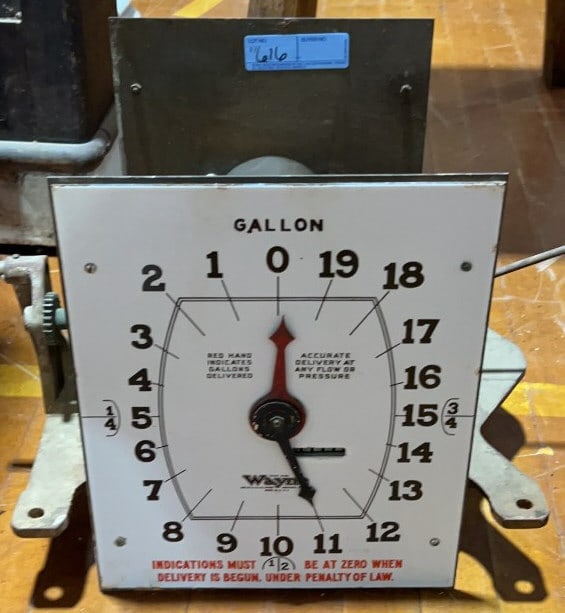 WAYNE MODEL 866 GAS PUMP CLOCK FACE (1 of 3)