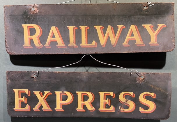 2 PIECE RAILWAY EXPRESS METAL ADVERTISING SIGN: 20" X 6"