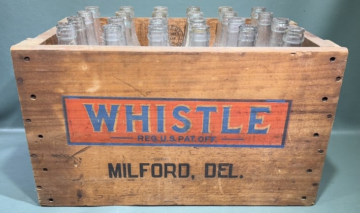 WHISTLE MILFORD DEL. ADVERTISING CRATE W/ BOTTLES (1 of 6)