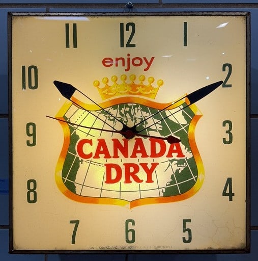 PAM CLOCK CO. CANADA DRY ADVERTISING CLOCK (1 of 4)