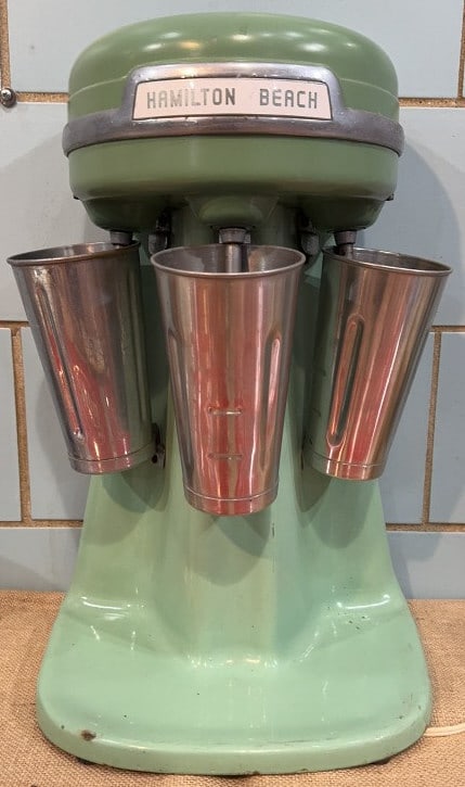 VINTAGE HAMILTON BEACH 3 STATION MILKSHAKE MIXER (1 of 5)