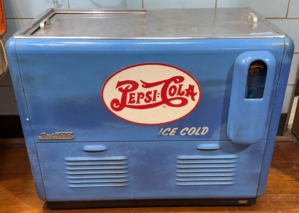 PEPSI-COLA QUICKOLD STORE COOLER (1 of 7)