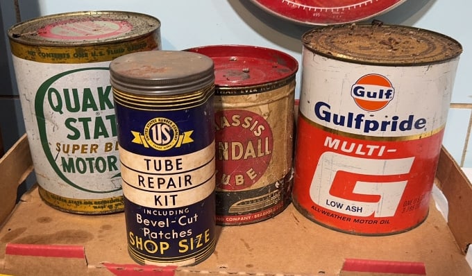 4 VARIOUS ADVERTISING CANS (1 of 5)