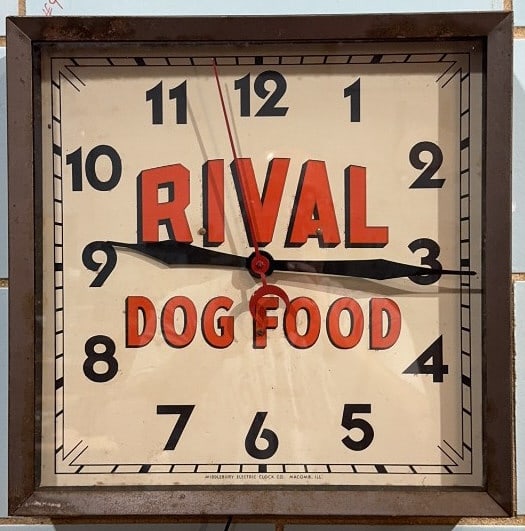 VINTAGE RIVAL DOG FOOD WALL CLOCK (1 of 3)