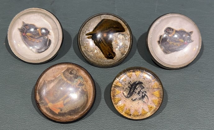 5 VINTAGE HORSE BRIDLE ROSETTE BUTTONS (1 of 4)