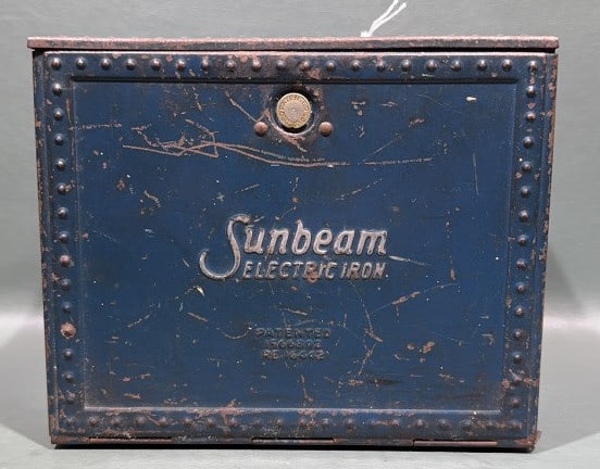 SUNBEAM ADVERTISING ELECTRIC IRON W/ BOX (1 of 4)