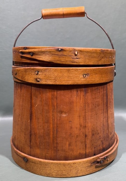 SHAKER WOODEN FURKIN W/ A HANDLE (1 of 3)