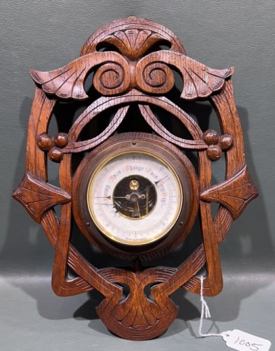 ANTIQUE OAK CARVED GERMAN BAROMETER (1 of 7)