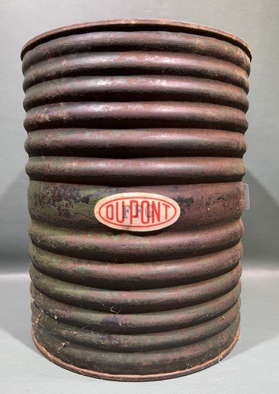 DUPONT BLASTING POWDER KEG (1 of 3)