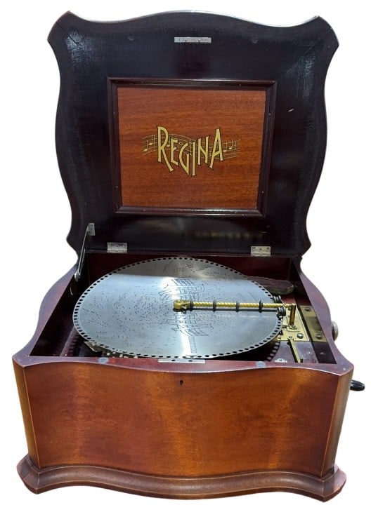 ANTIQUE REGINA MODEL 50 DISC MUSIC BOX & CABINET (1 of 8)