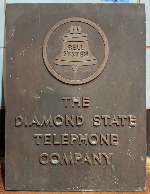 DIAMOND STATE TELEPHONE COMPANY BRONZE PLAQUE (1 of 3)