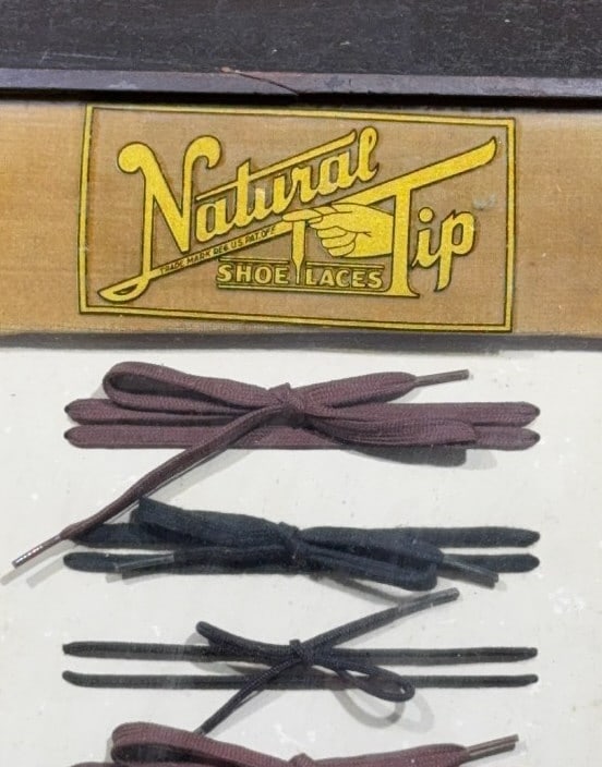 NATURAL TIP SHOE STRING DISPLAY CASE - 2