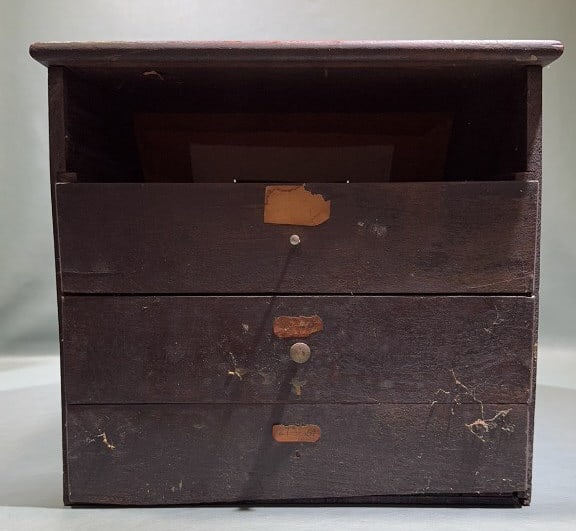 NATURAL TIP SHOE STRING DISPLAY CASE - 5